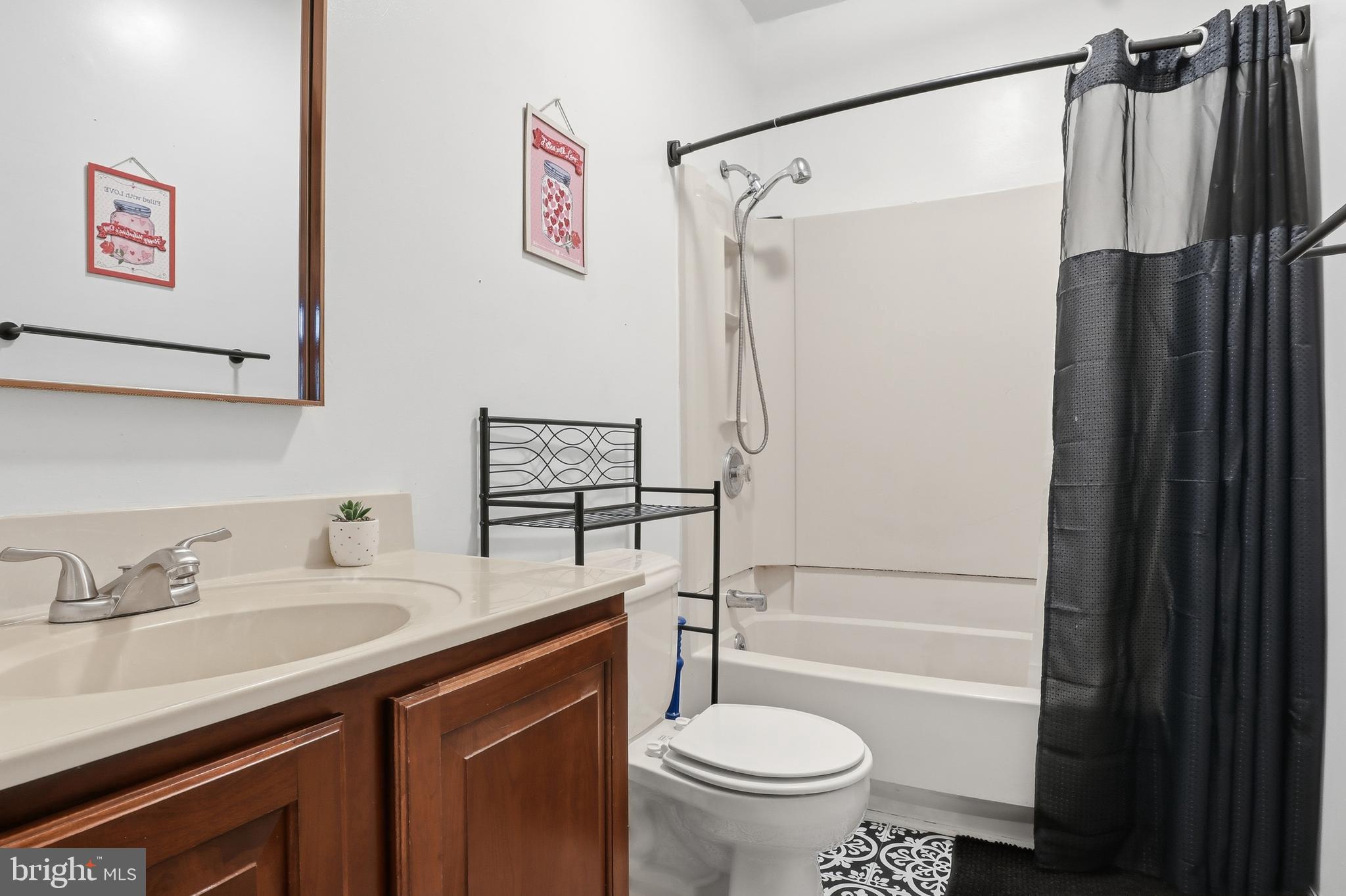 327 4TH STREET