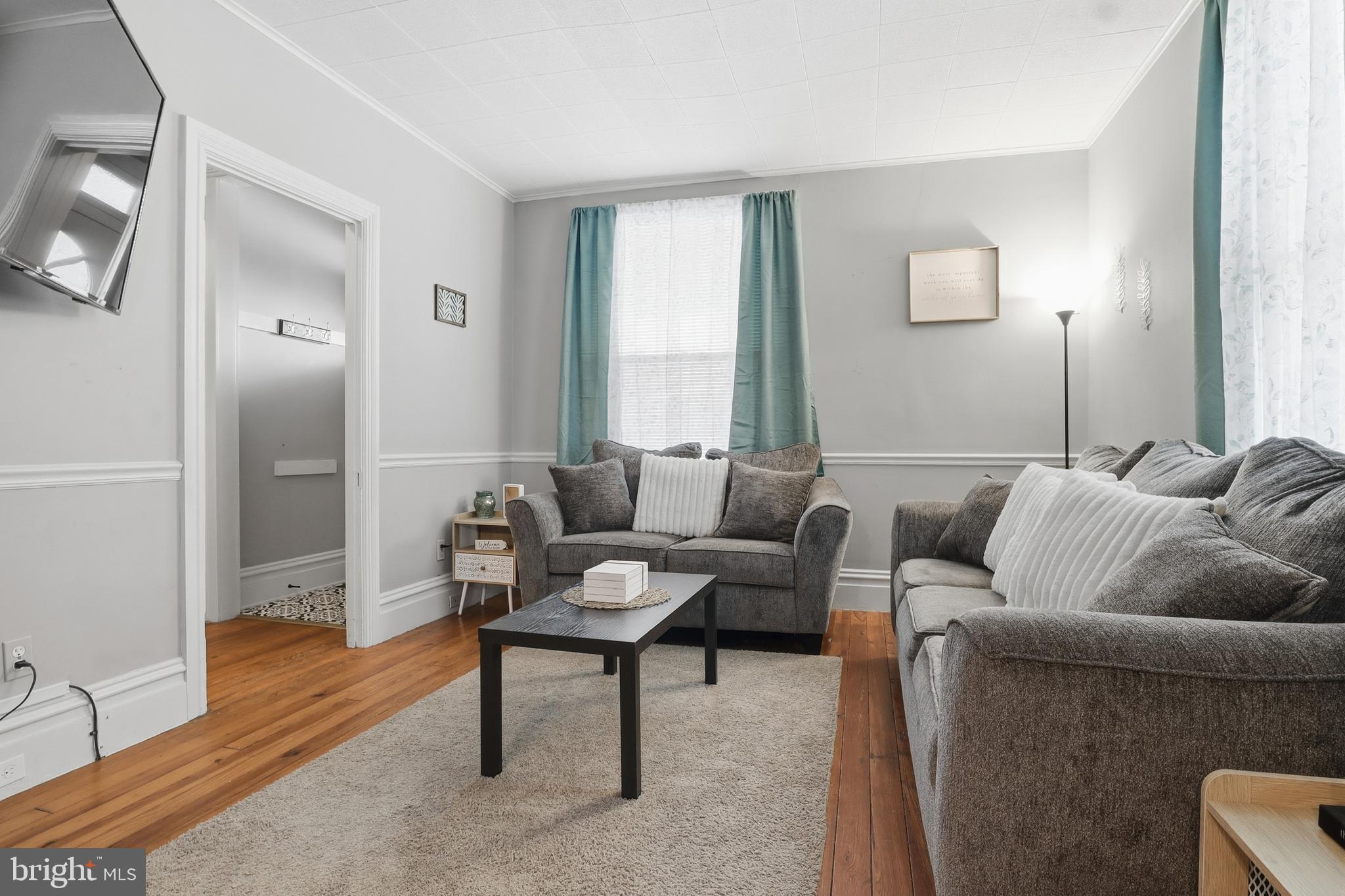 327 4TH STREET