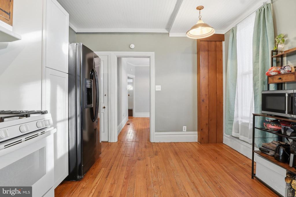 327 4TH STREET