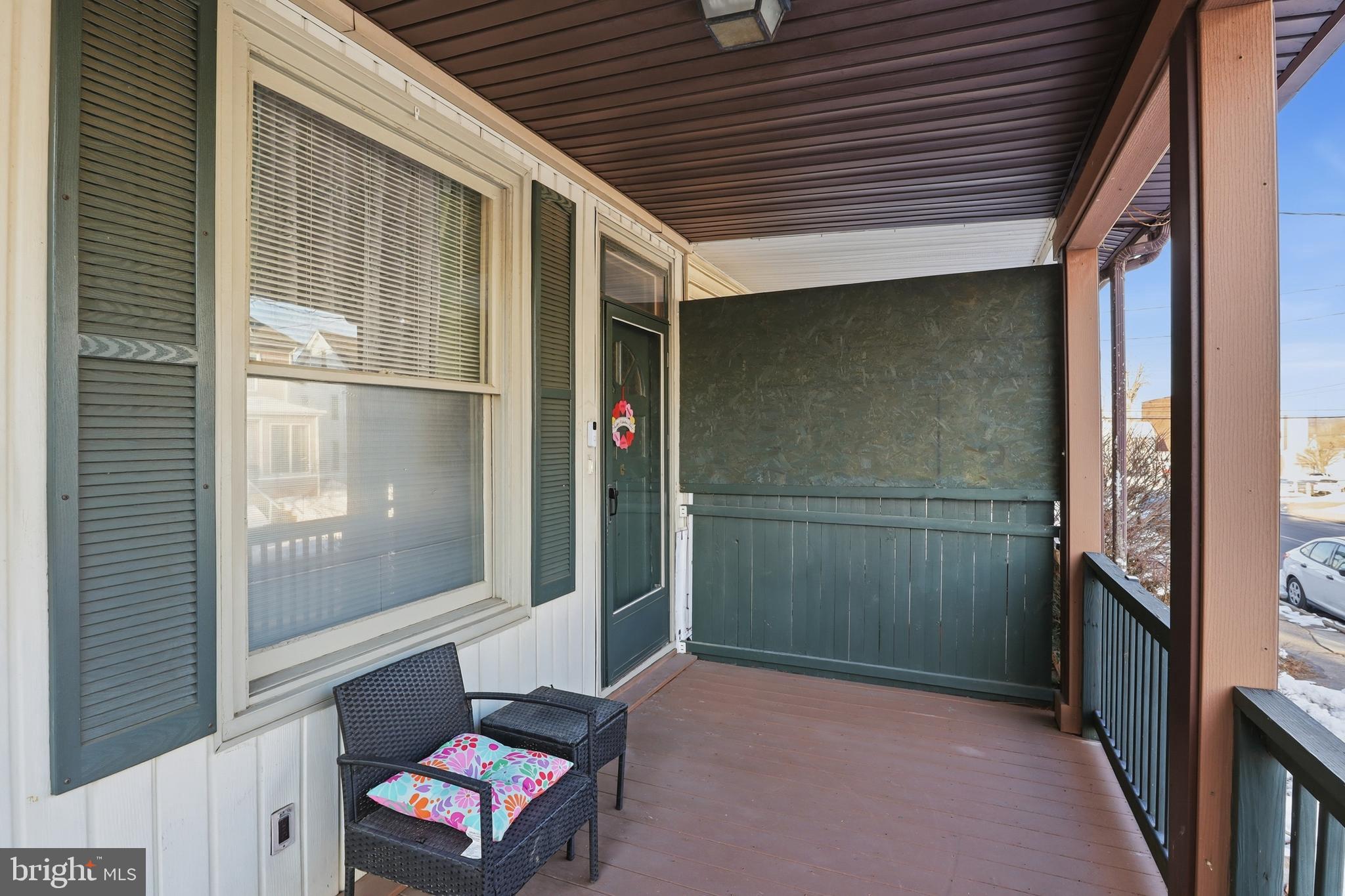 327 4TH STREET