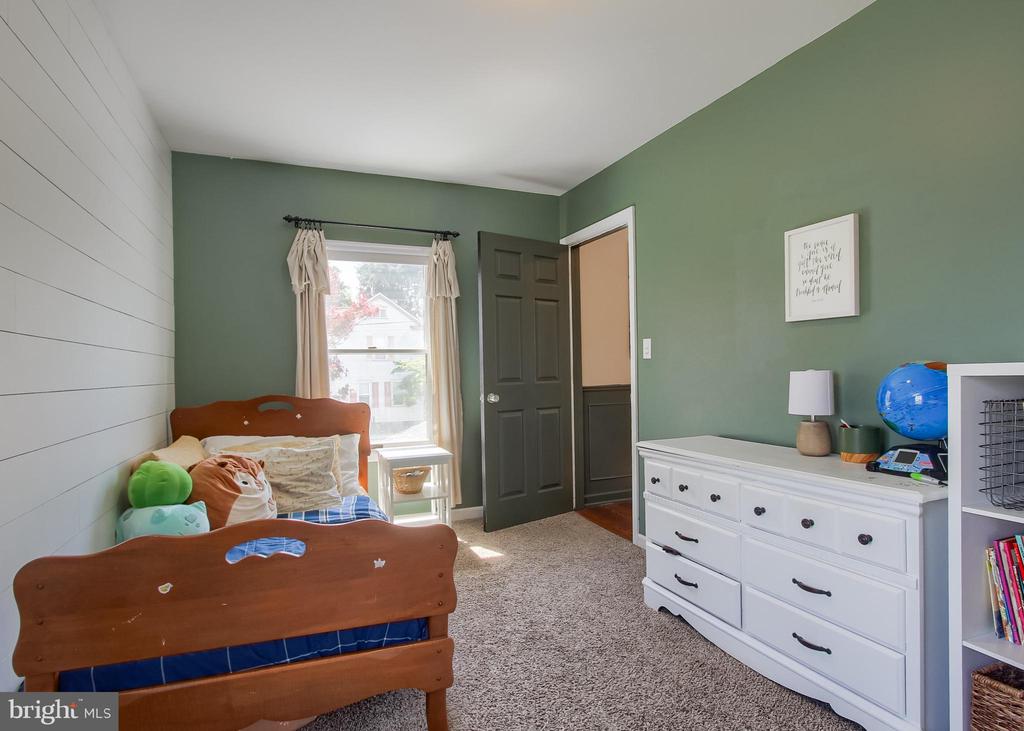 300 3RD STREET