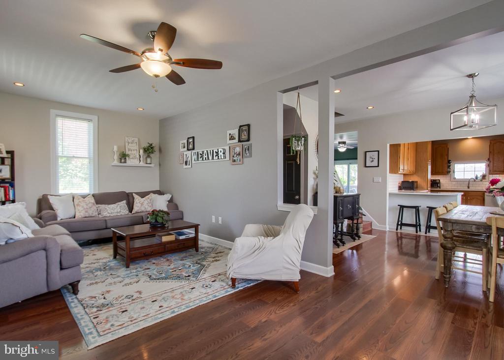 300 3RD STREET