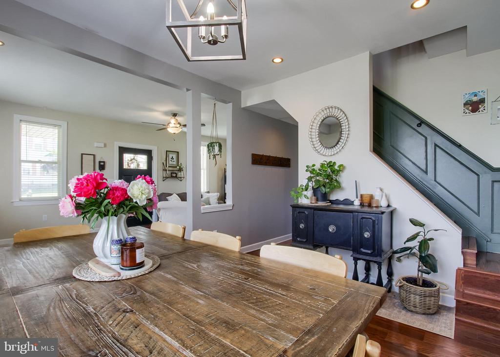 300 3RD STREET