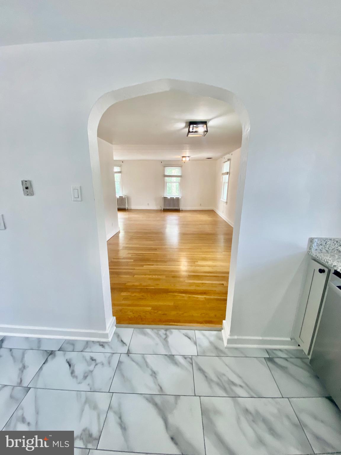 400 FOX STREET 2 ND FLOOR