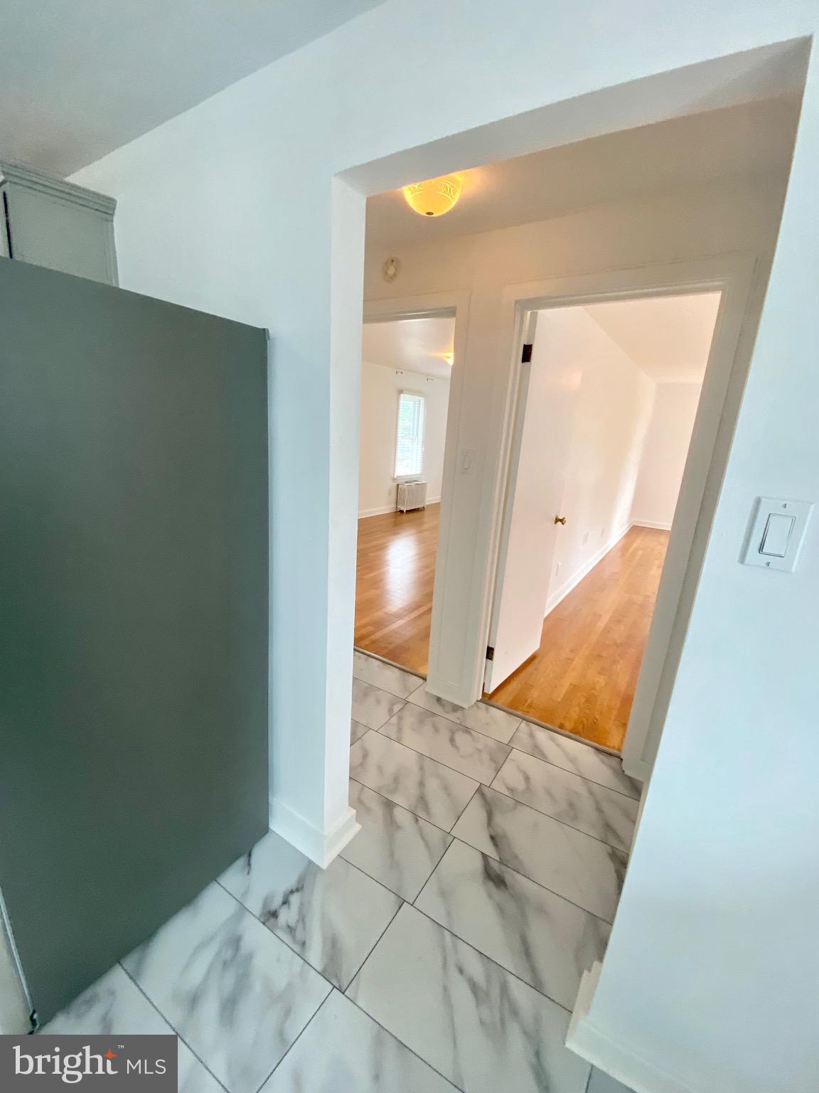 400 FOX STREET 2 ND FLOOR