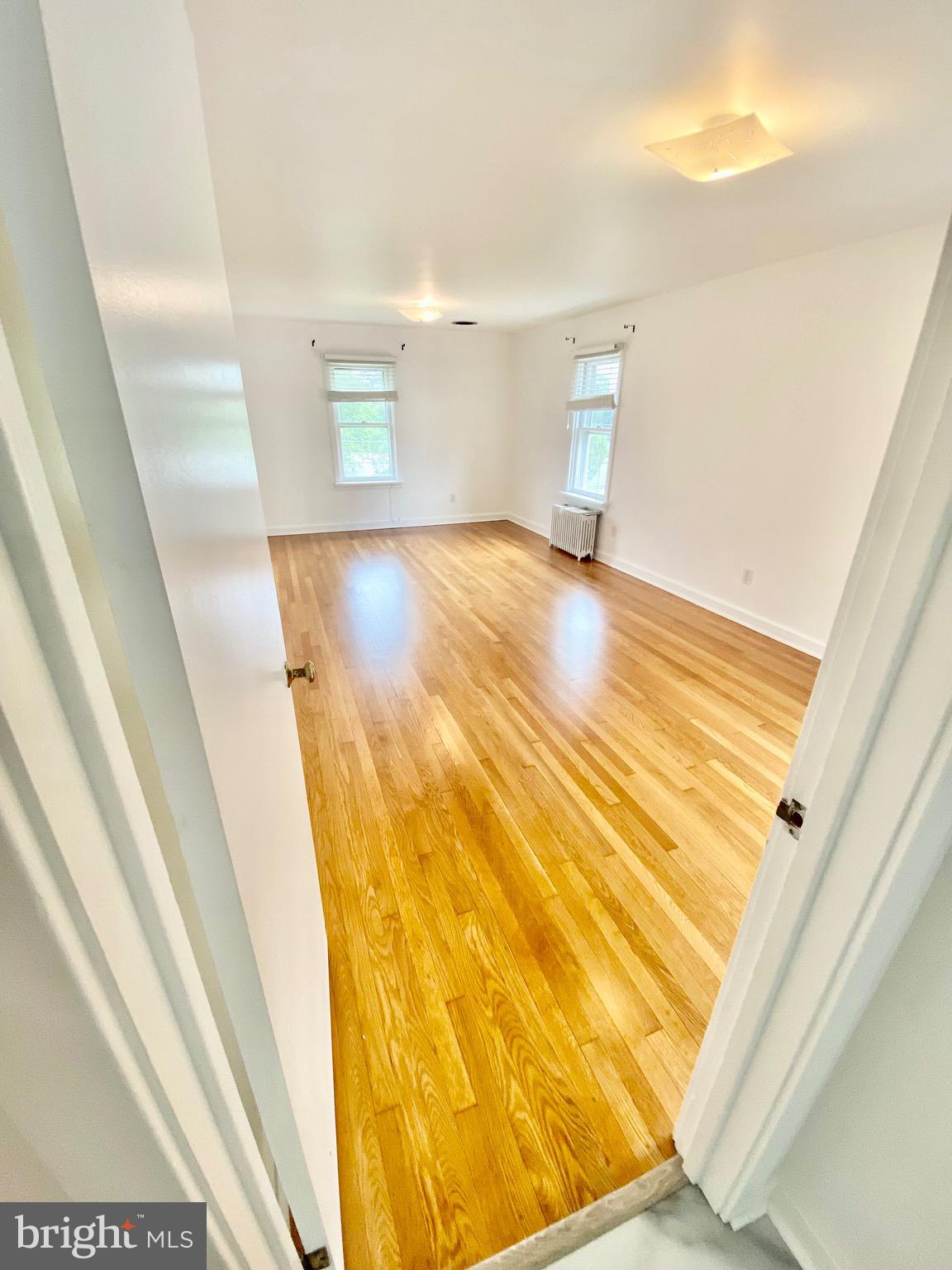 400 FOX STREET 2 ND FLOOR