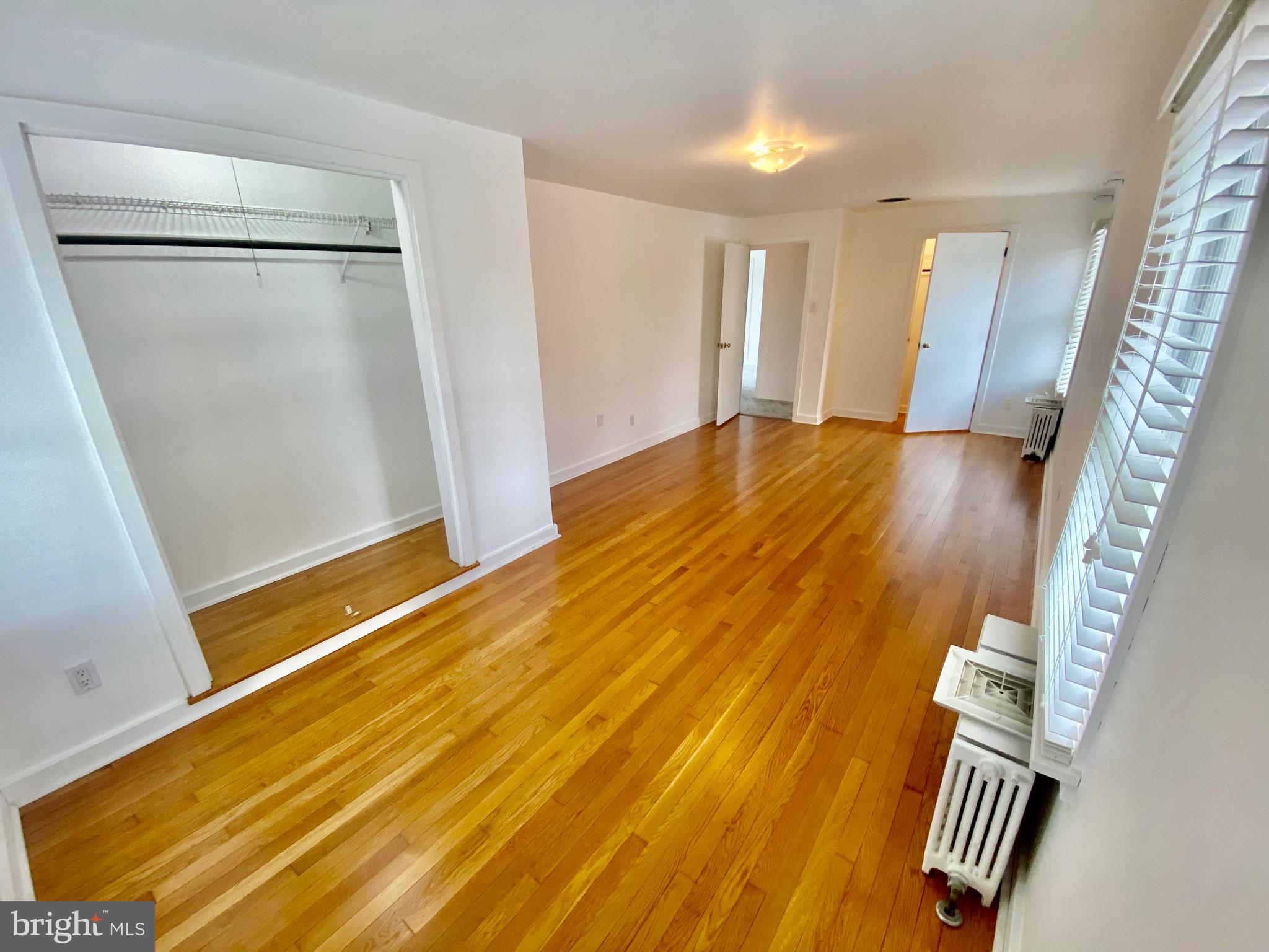 400 FOX STREET 2 ND FLOOR