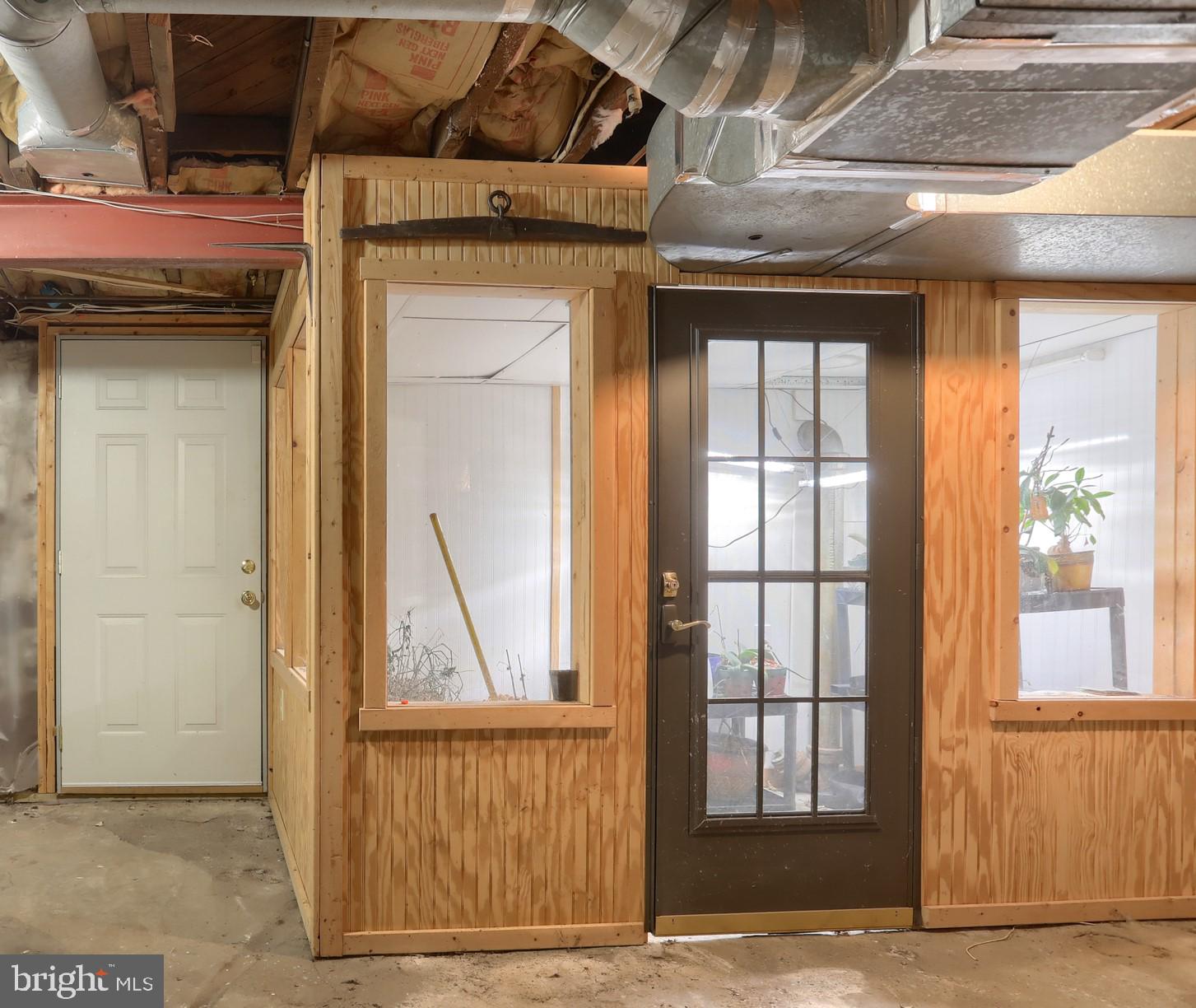 2208 CHESTNUT STREET