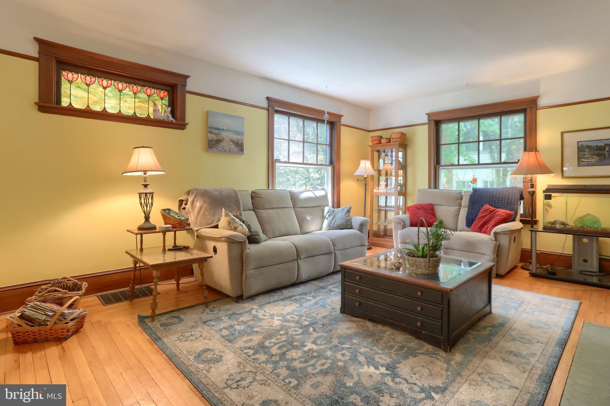 2208 CHESTNUT STREET