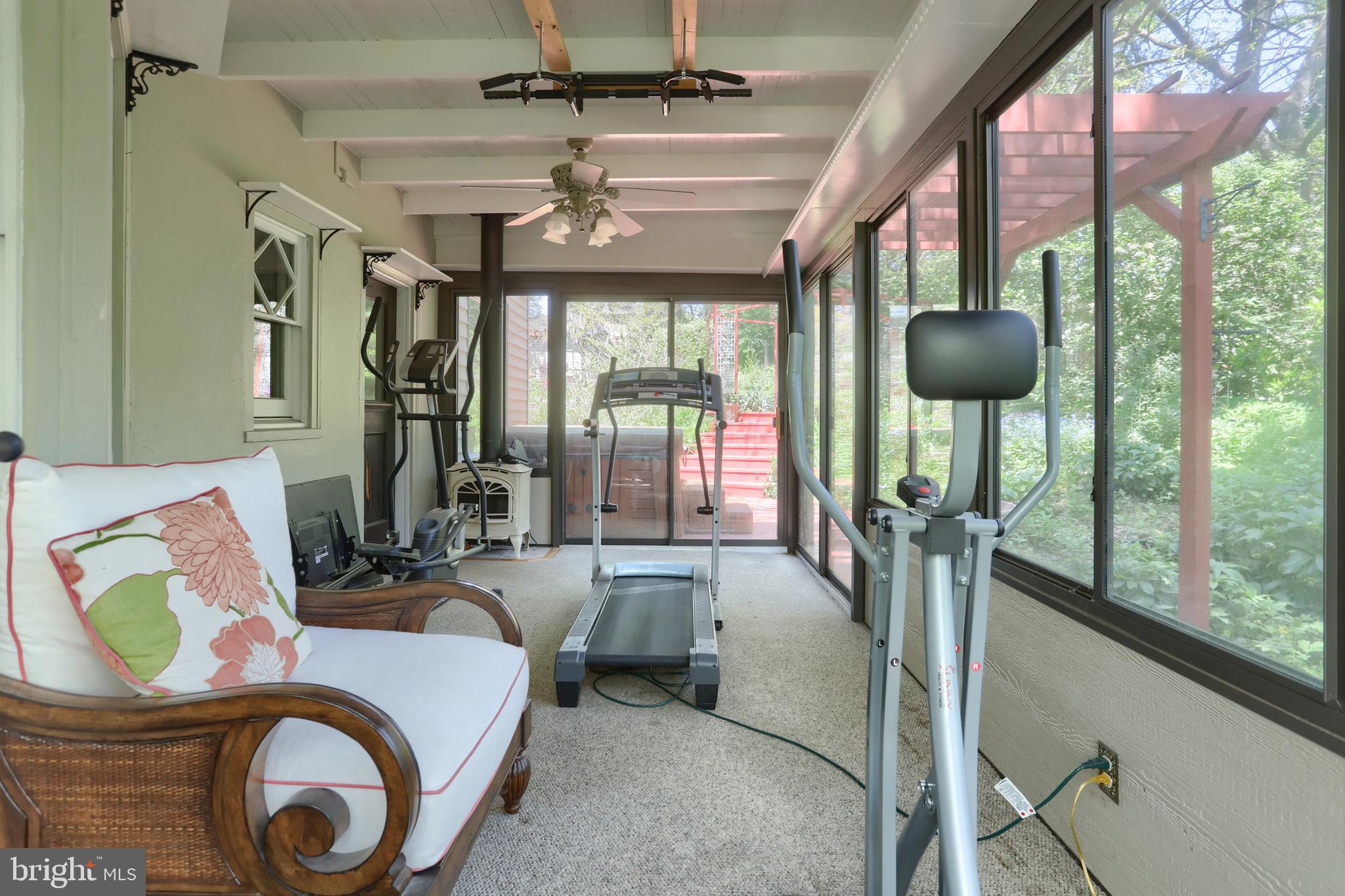 2208 CHESTNUT STREET