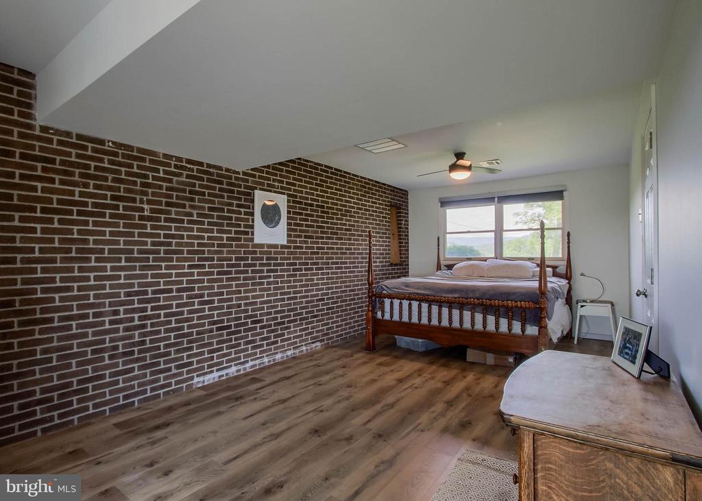 426 RIDGE ROAD