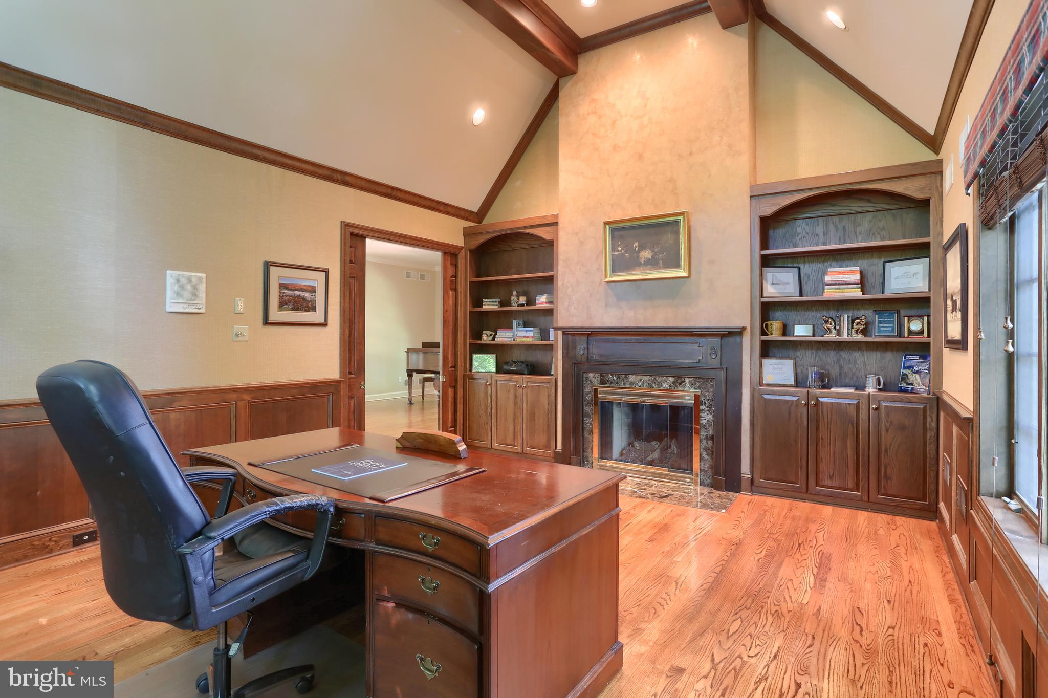 651 OLDE VENTURA FARM ROAD