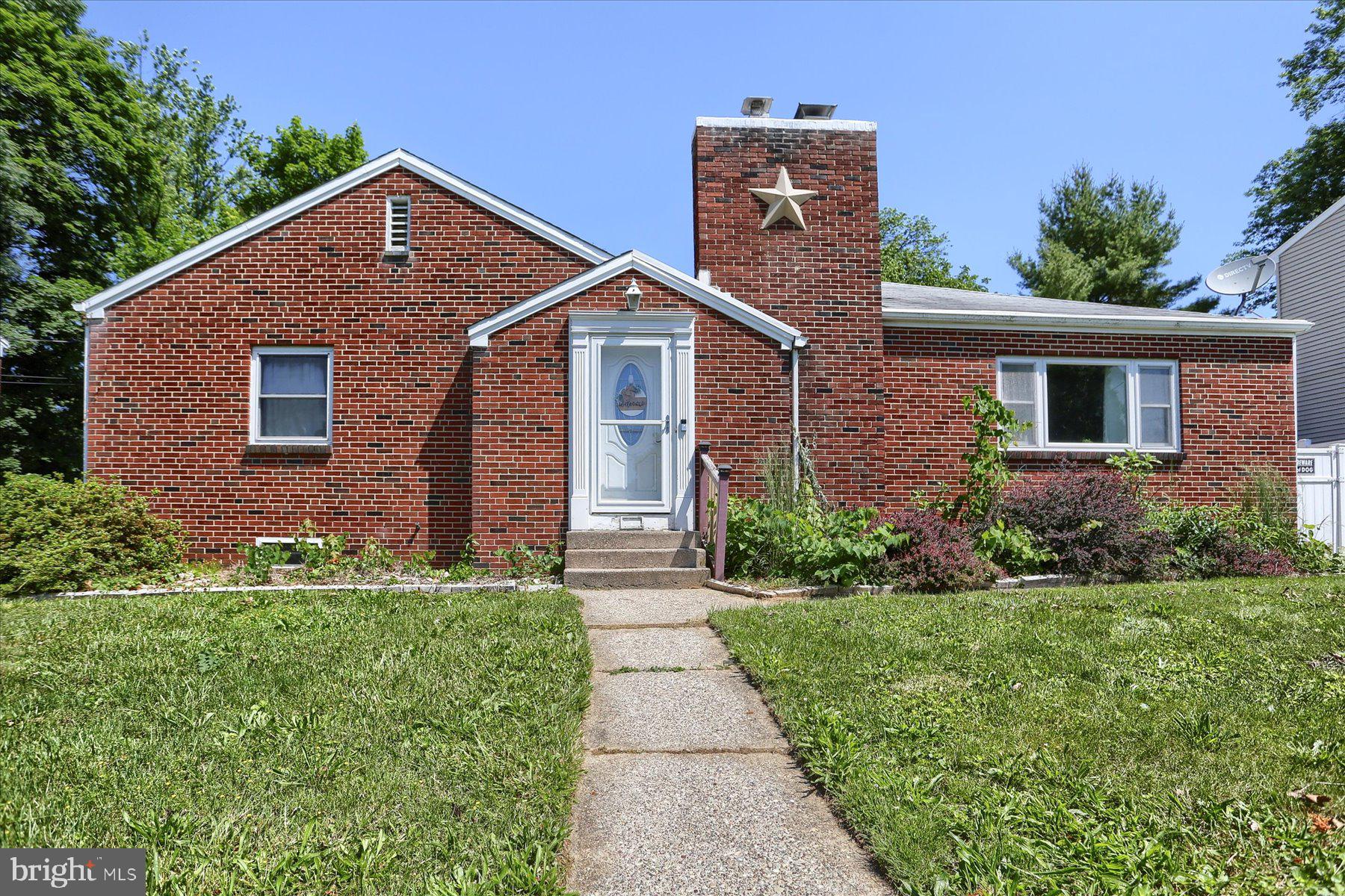 2900 HILLSIDE STREET