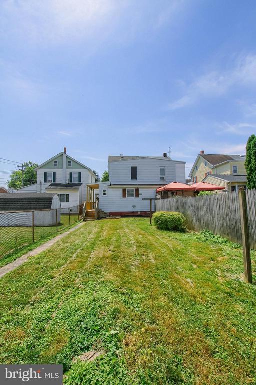 423 PENN STREET