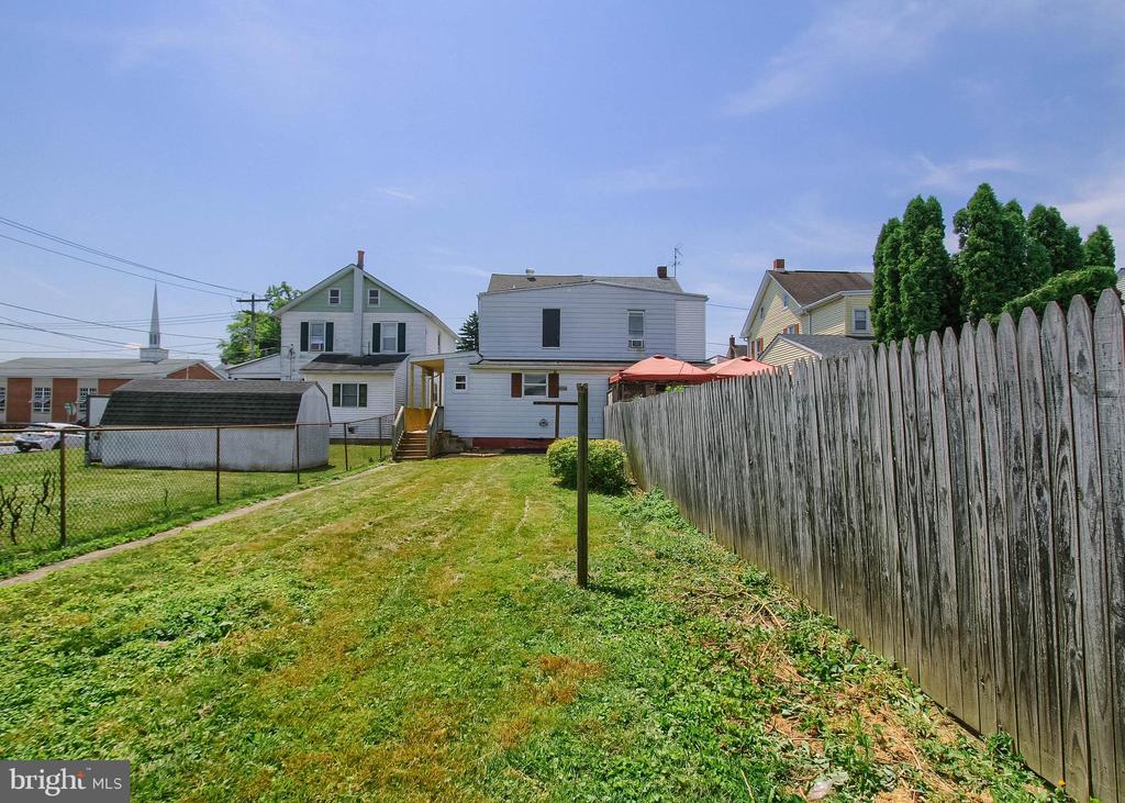 423 PENN STREET
