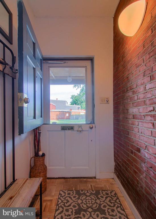 245 KELKER STREET