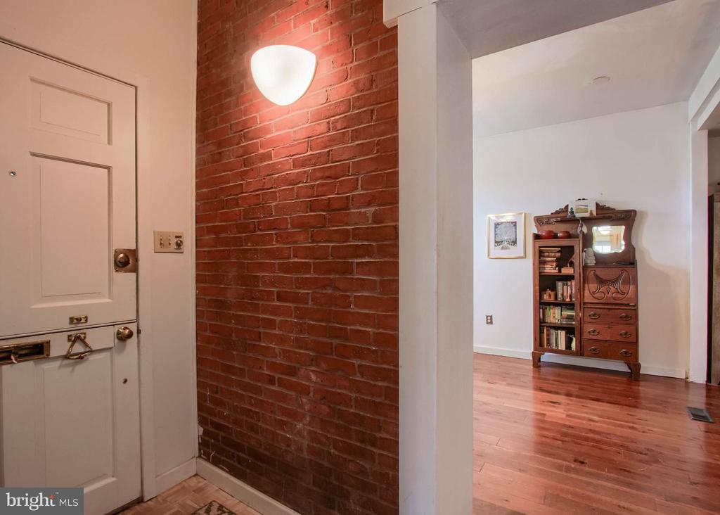 245 KELKER STREET