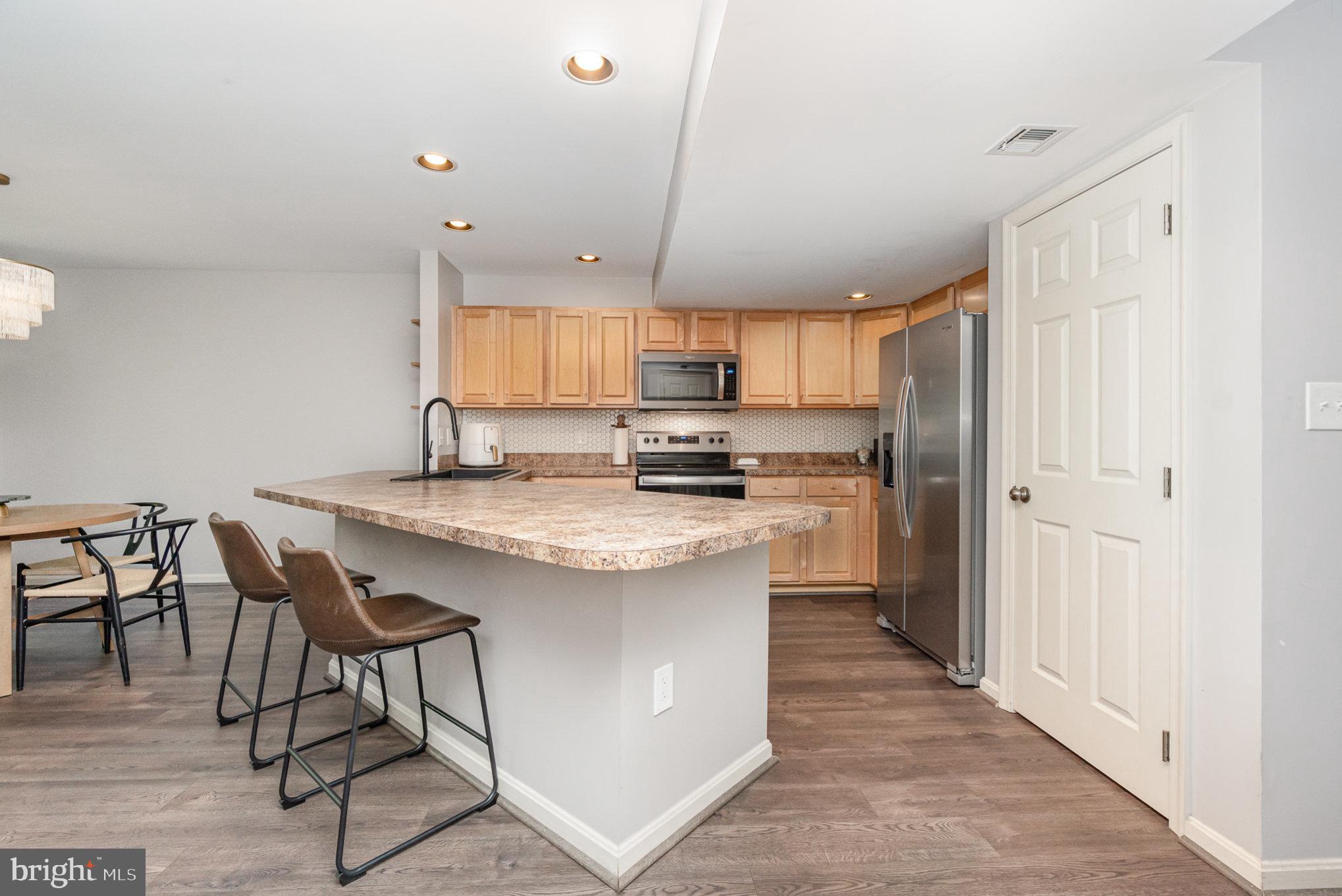 524 WOODTHRUSH COURT