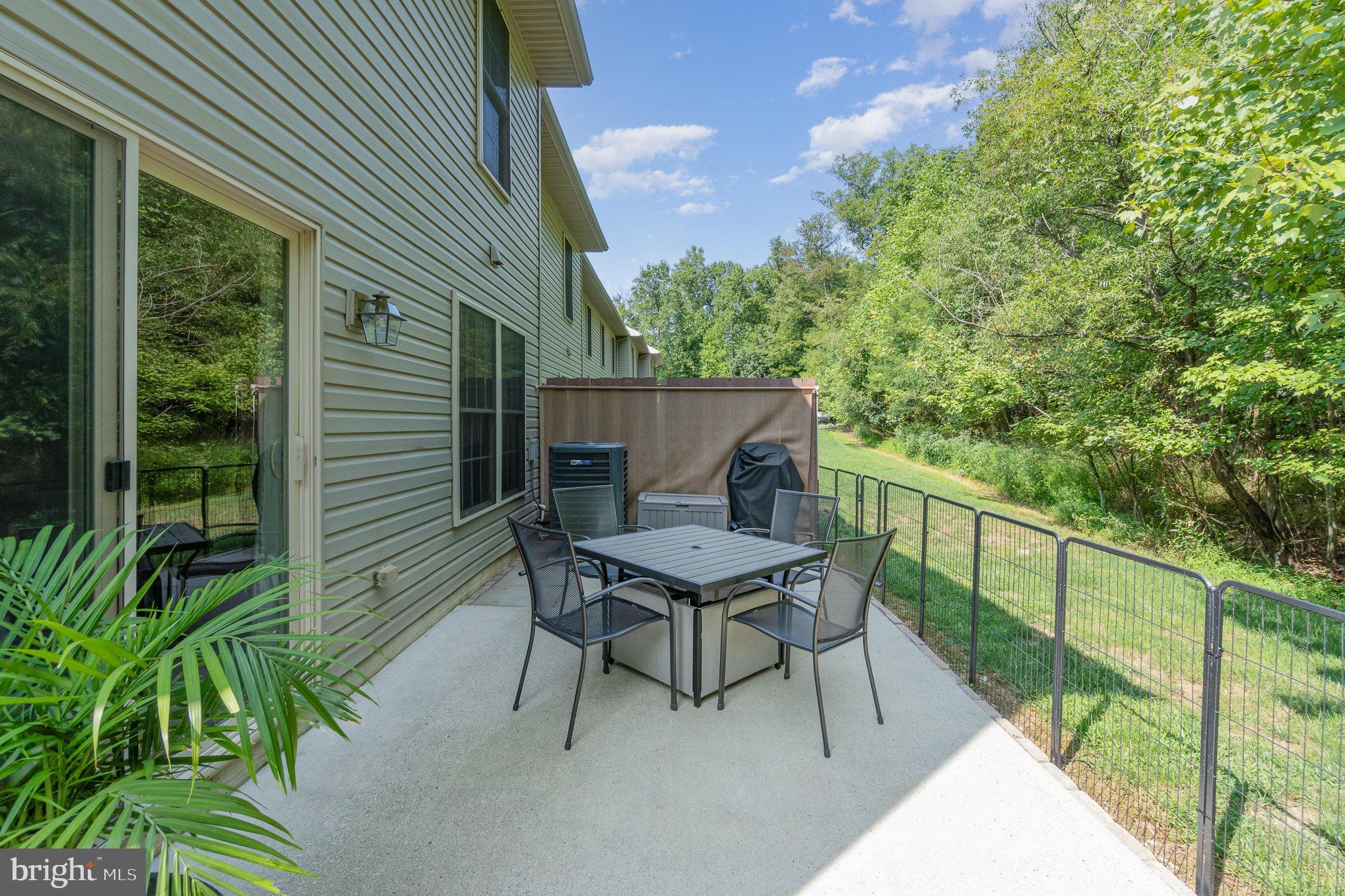 524 WOODTHRUSH COURT