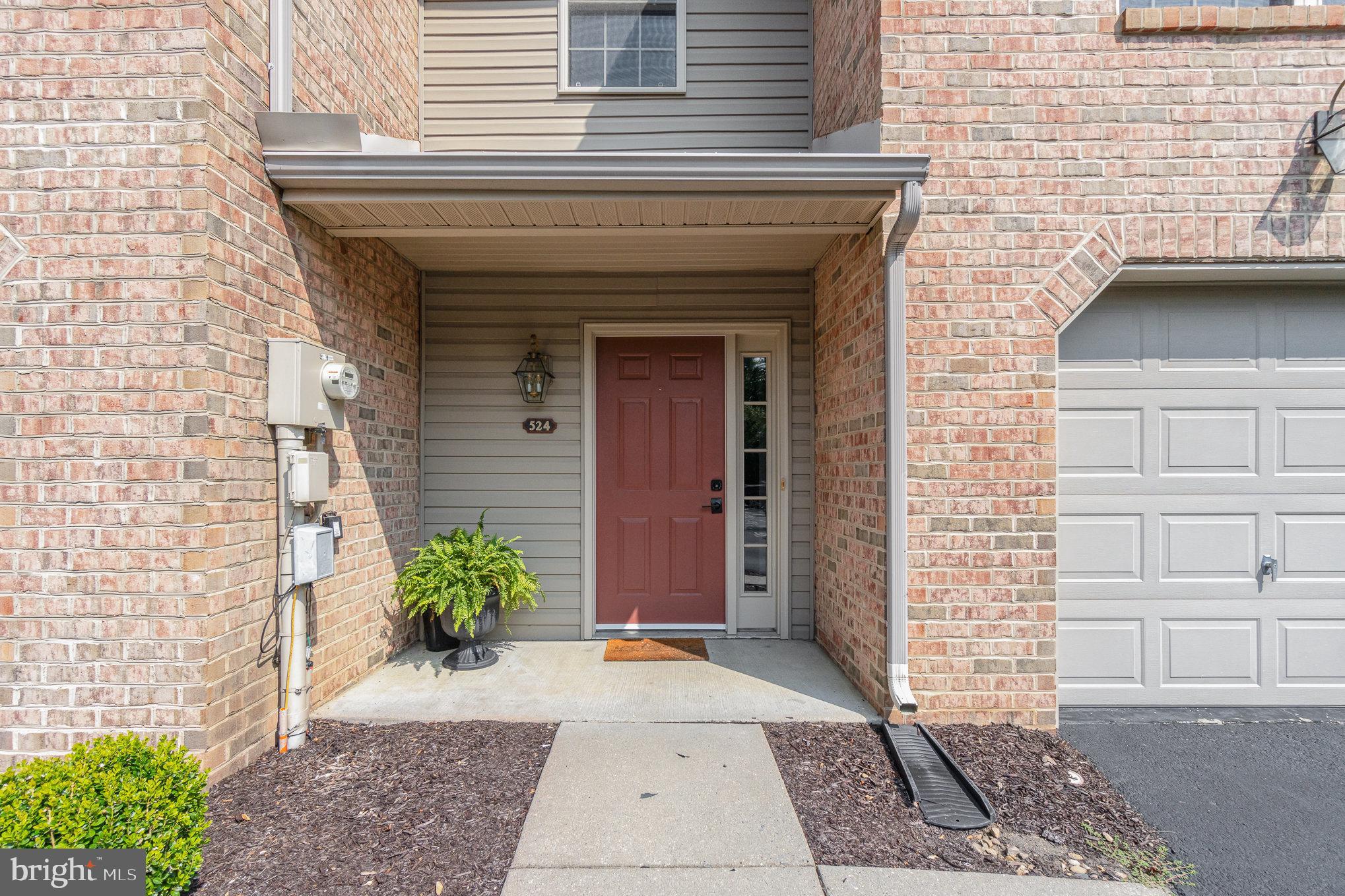 524 WOODTHRUSH COURT