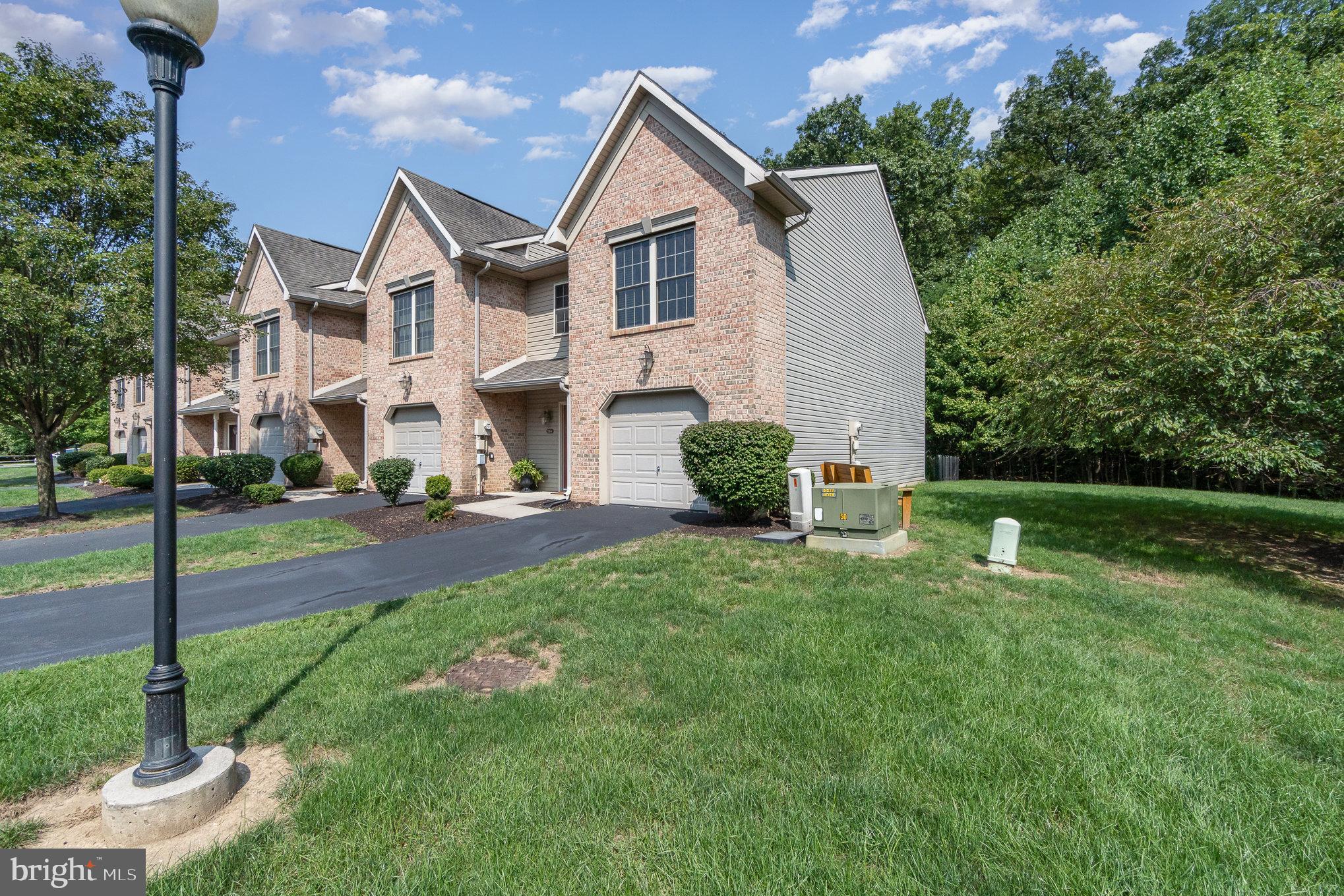 524 WOODTHRUSH COURT