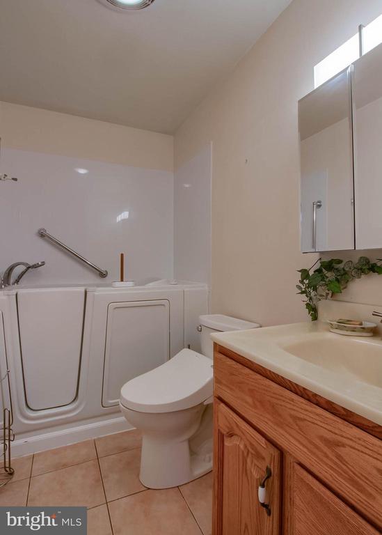 4806 WOODWARD DRIVE