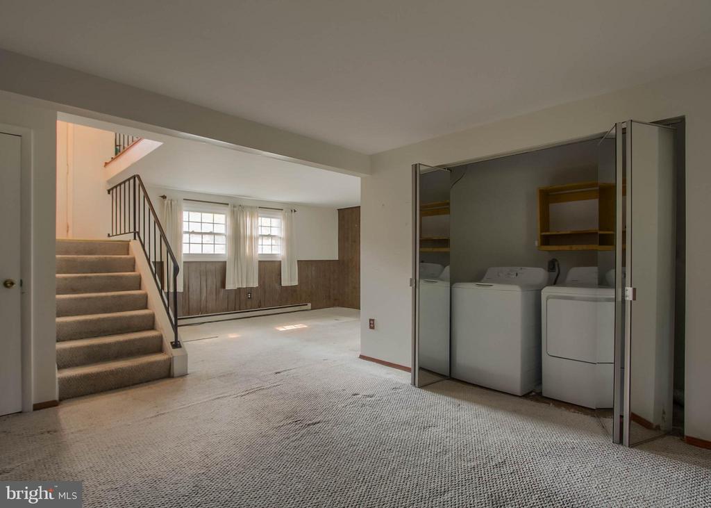 4806 WOODWARD DRIVE