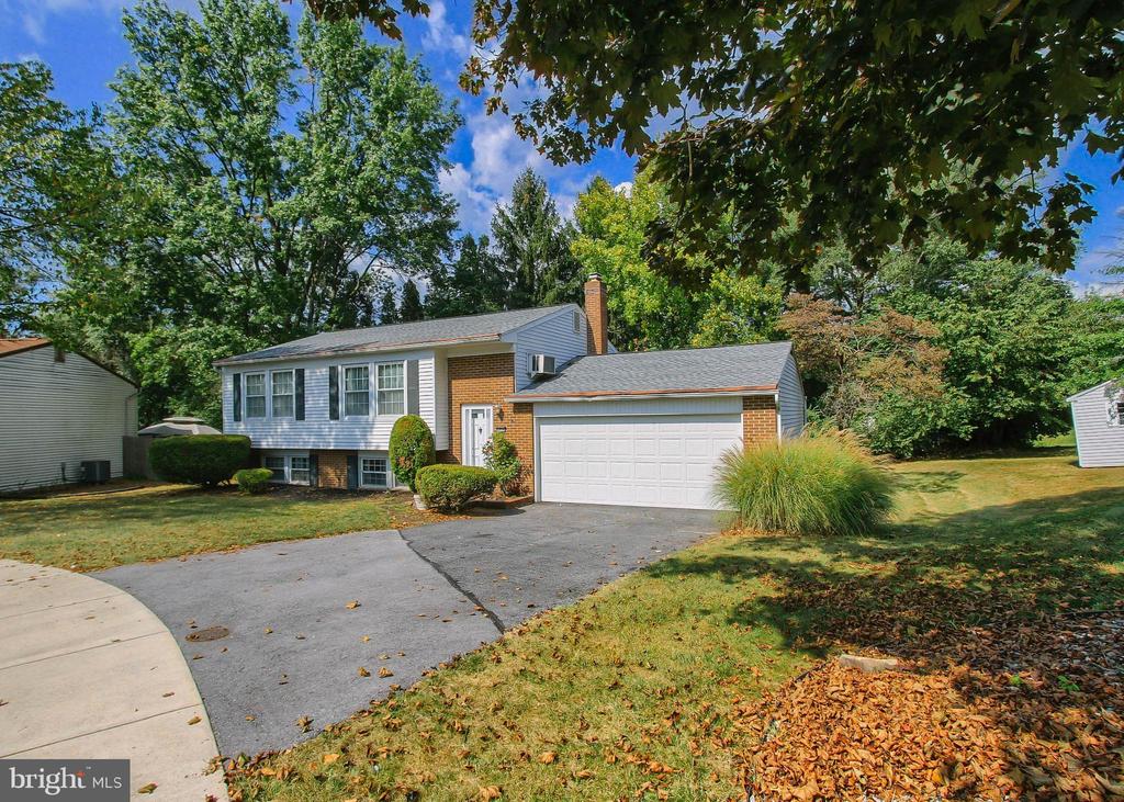 4806 WOODWARD DRIVE