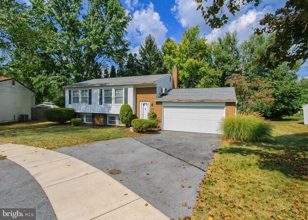 4806 WOODWARD DRIVE