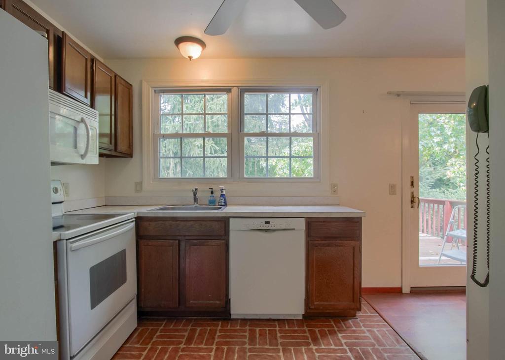 4806 WOODWARD DRIVE