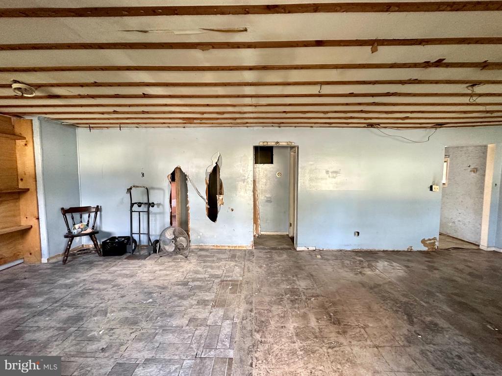 1710 EVERGREEN ROAD