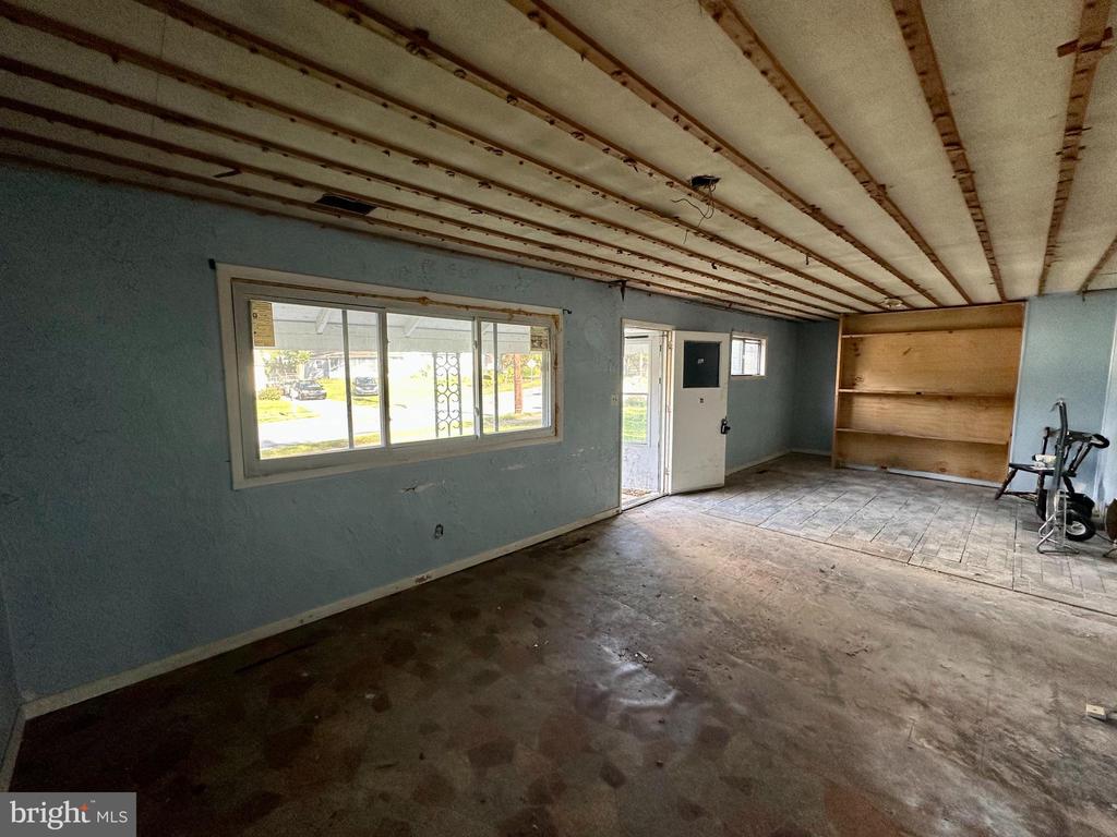 1710 EVERGREEN ROAD