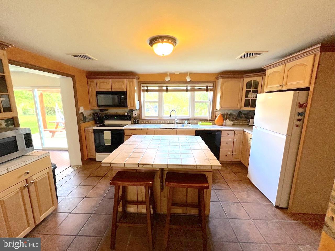 3402 CLOVERFIELD ROAD