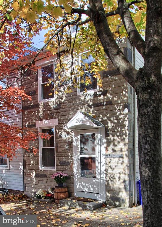 208 CALDER STREET