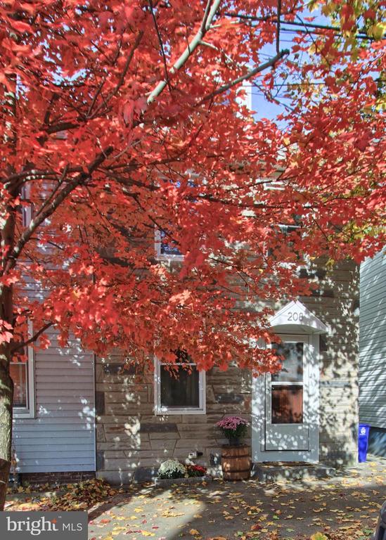 208 CALDER STREET
