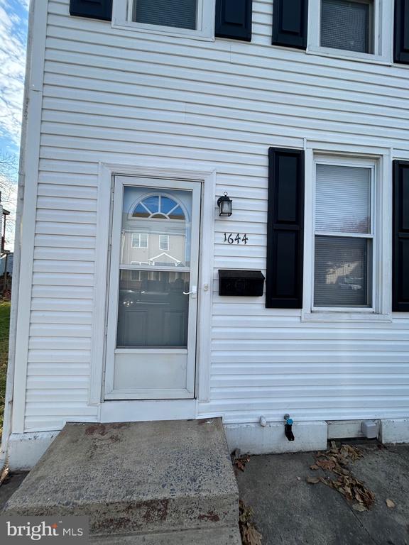 1644 N 4TH STREET