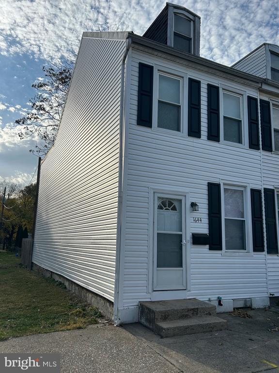 1644 N 4TH STREET