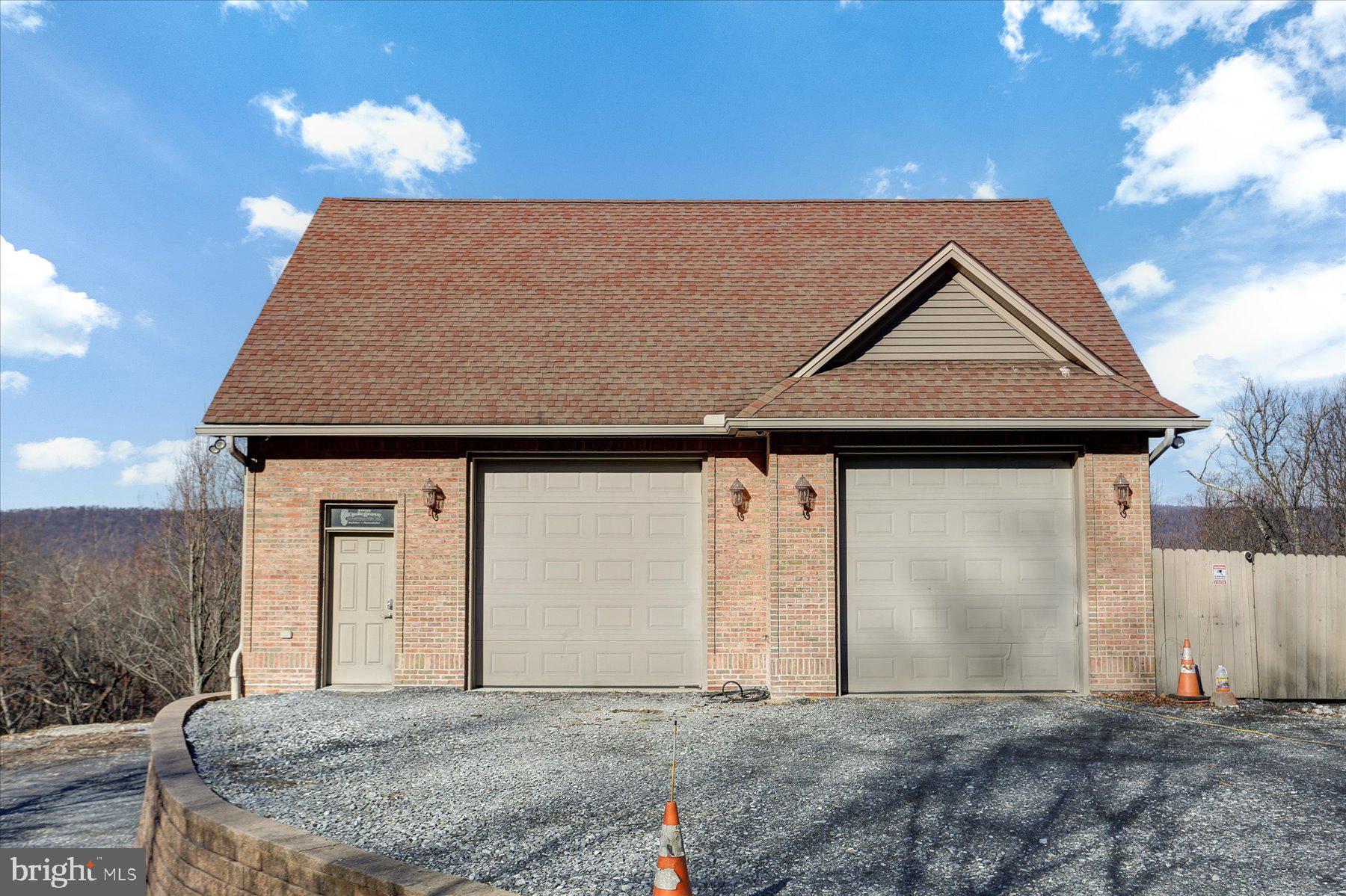 701 BLUE MOUNTAIN PARKWAY