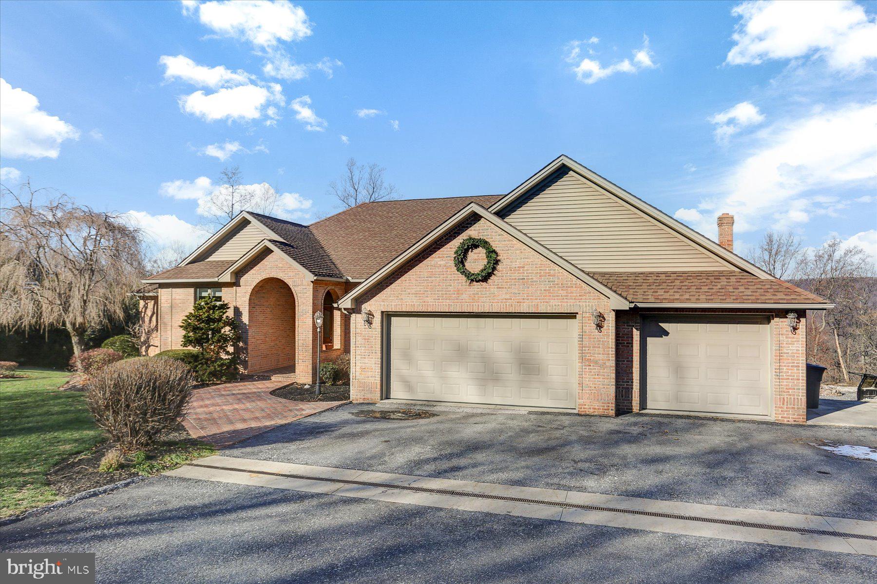 701 BLUE MOUNTAIN PARKWAY