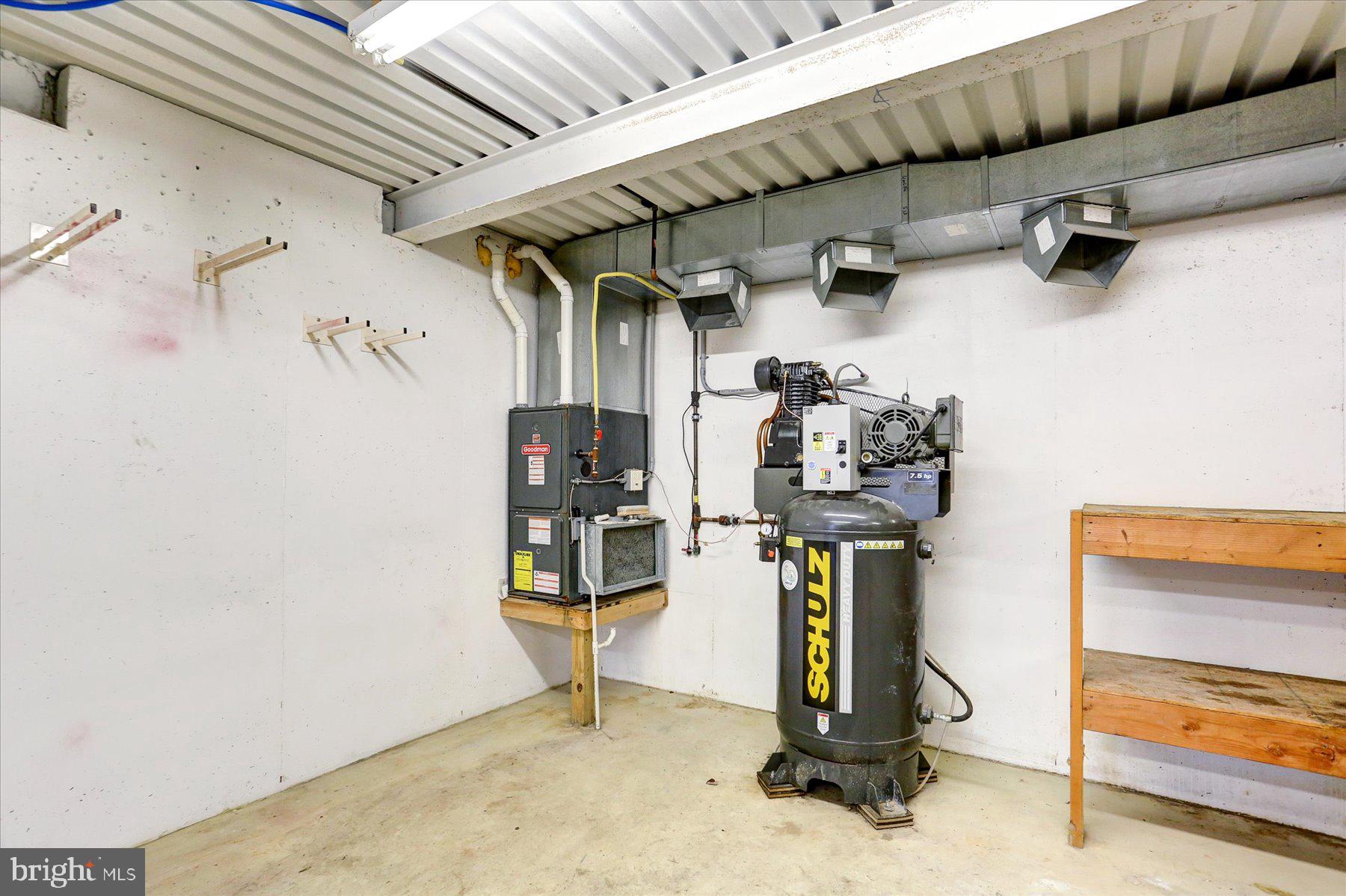 701 BLUE MOUNTAIN PARKWAY