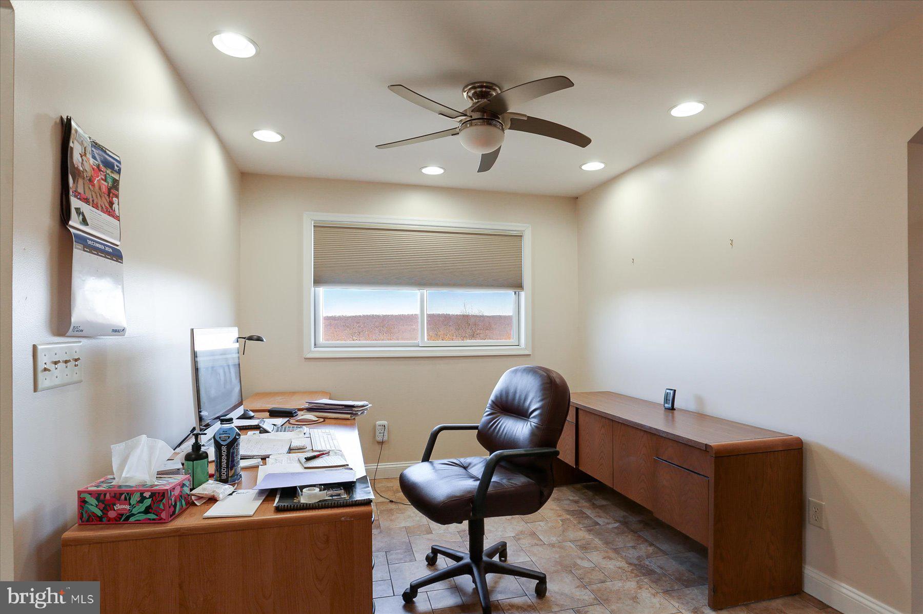 701 BLUE MOUNTAIN PARKWAY