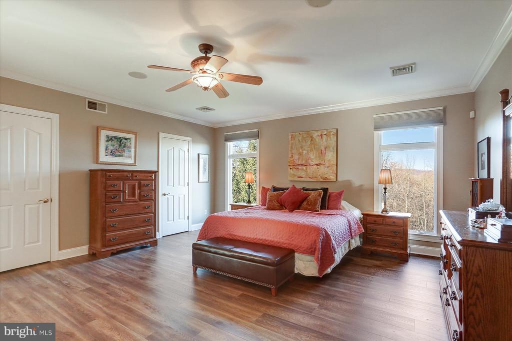 701 BLUE MOUNTAIN PARKWAY