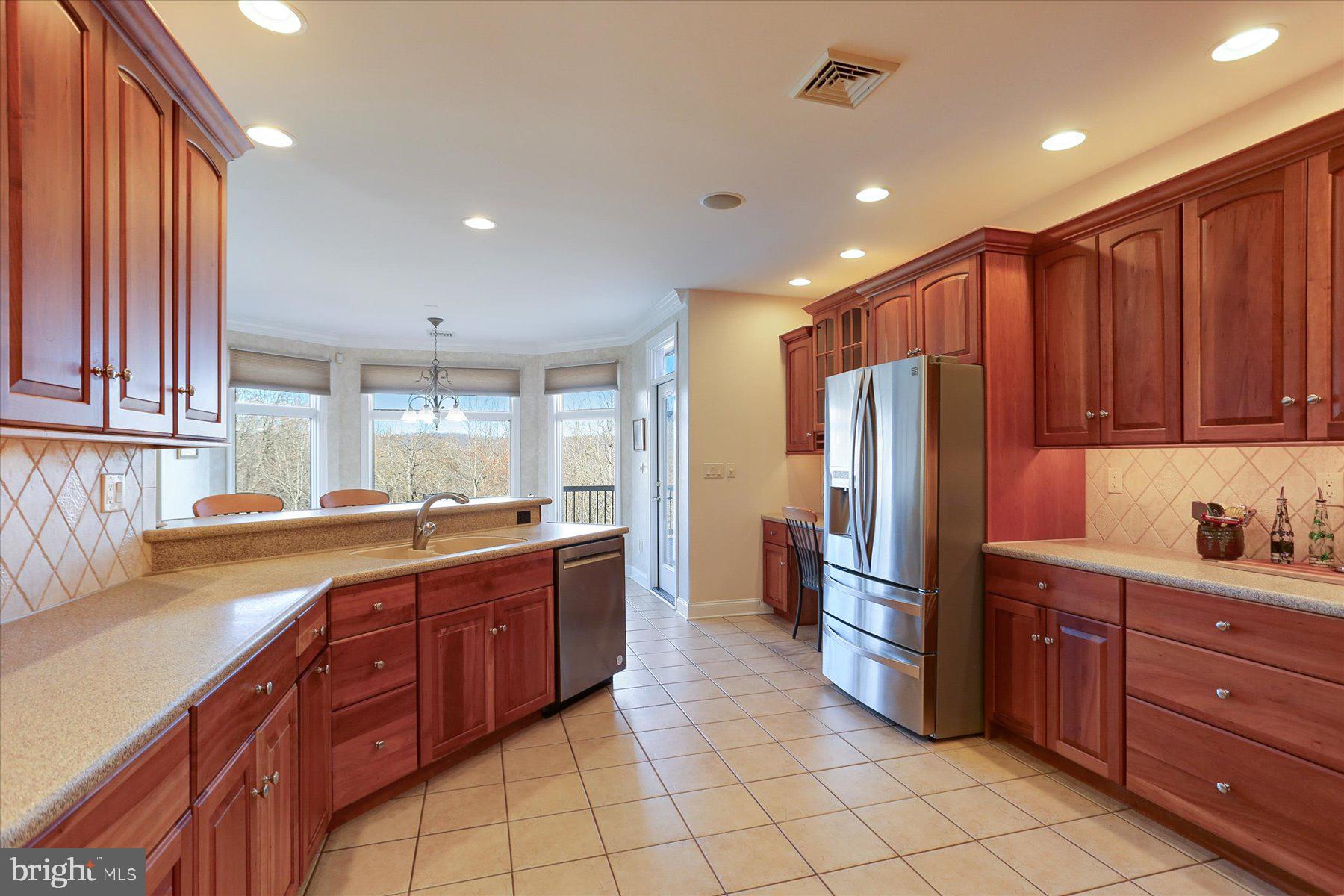 701 BLUE MOUNTAIN PARKWAY