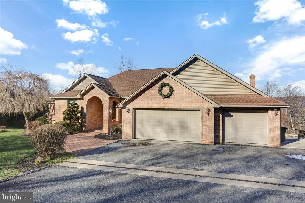 701 BLUE MOUNTAIN PARKWAY