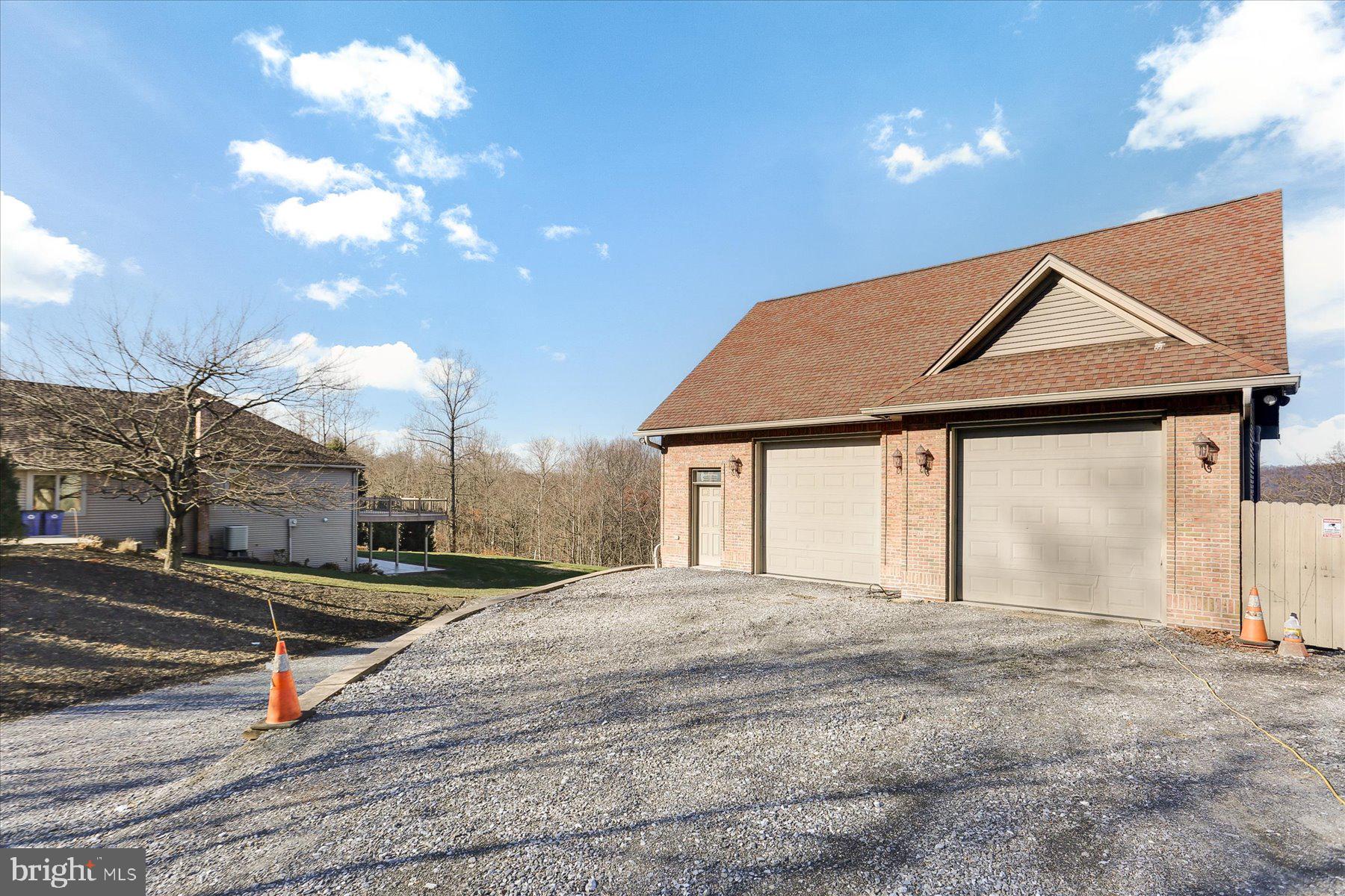 701 BLUE MOUNTAIN PARKWAY