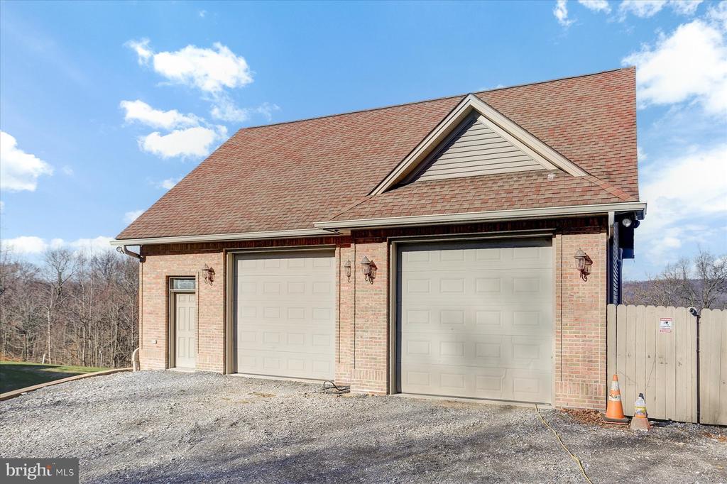 701 BLUE MOUNTAIN PARKWAY