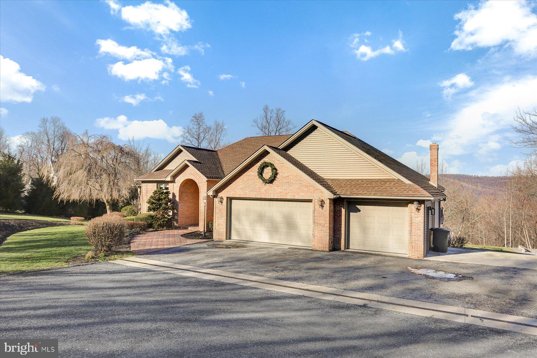 701 BLUE MOUNTAIN PARKWAY