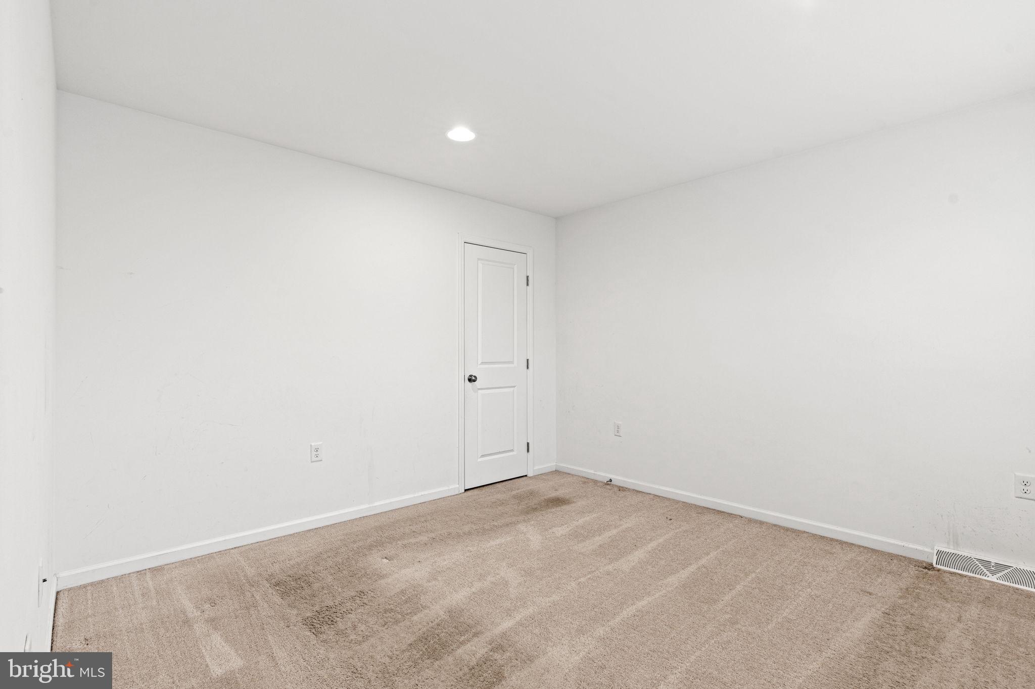 7020 BEECH TREE DRIVE