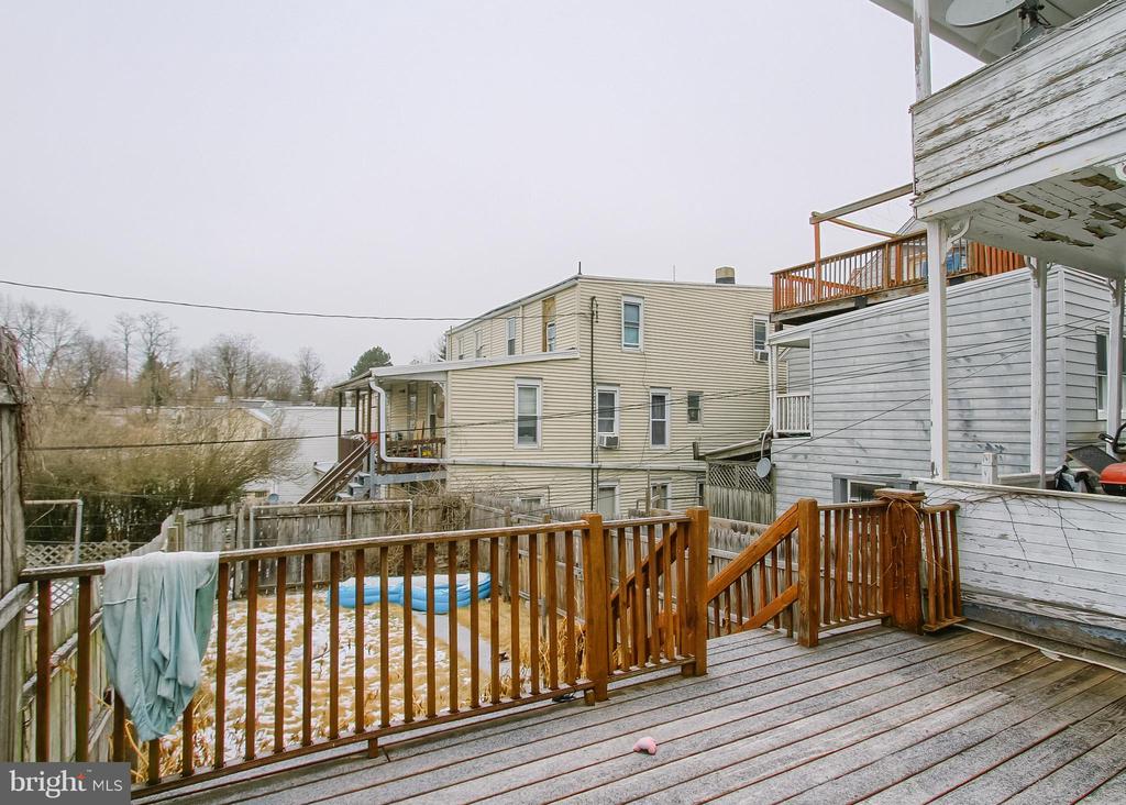 229 LOCUST STREET