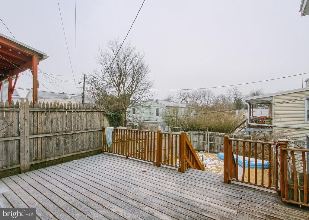 229 LOCUST STREET